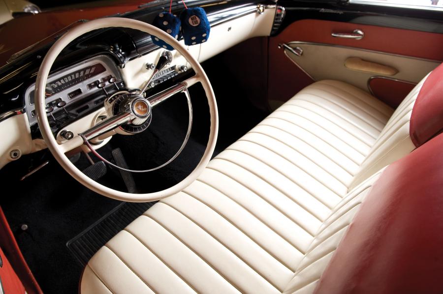  Mercury Monterey Hardtop Coupe 1954 года  (фото 19 из 24)